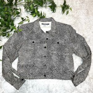 Maggy London Silk Button Down Slightly Cropped Jacket Animal Print